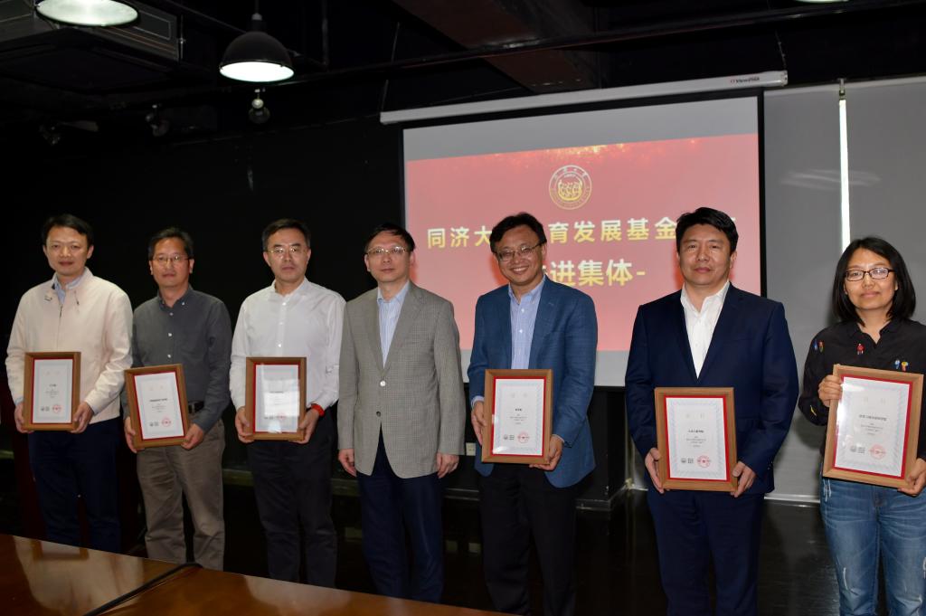 1575619642574057214.jpg 25CF57A843E318518AC94AC3689_90B31C30_10FB0.jpg