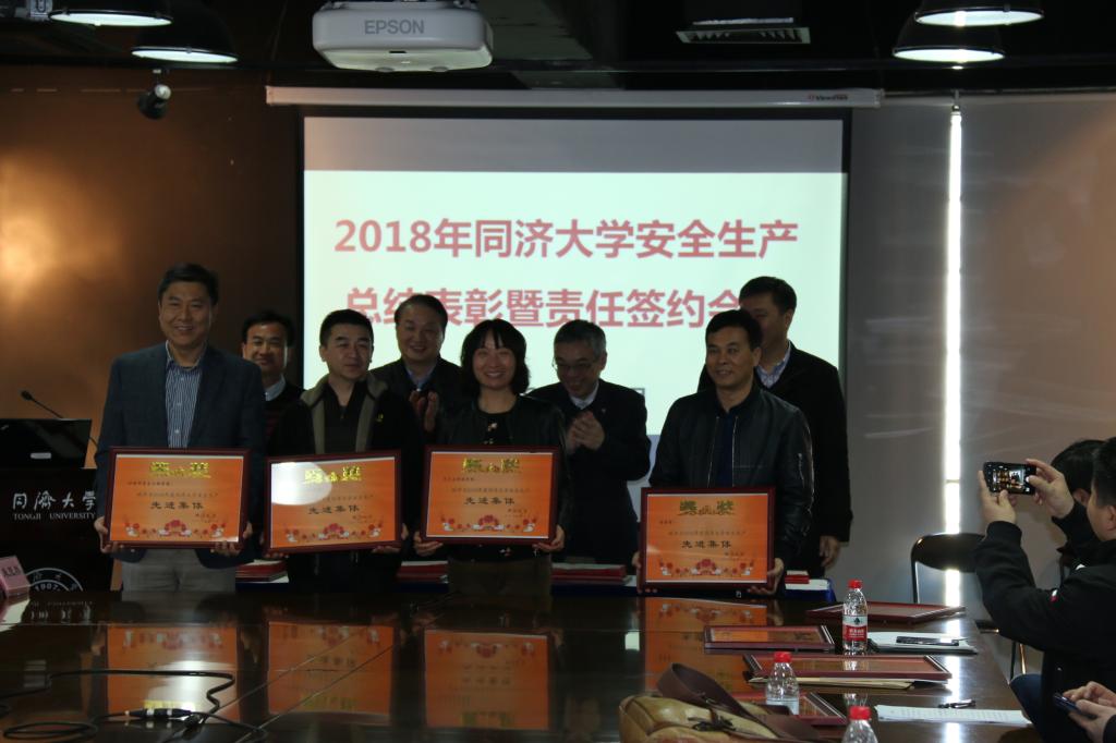 1575447020592056911.jpg BA432D5715210D4FB75DA55EEAA_810FACAE_12561.jpg